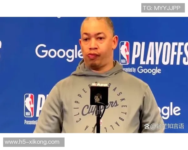 泰伦卢谈防守策略坚持不换防库里以减少混乱局面