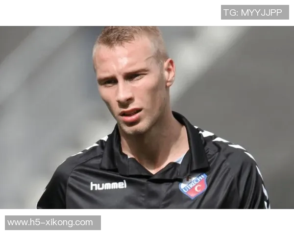 荷甲乌得勒支签下西汉姆18岁后卫阿迪埃莱为期四年合同